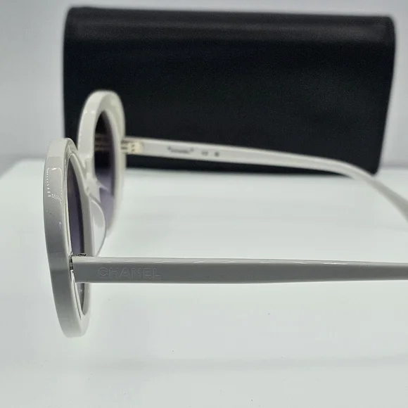 Chanel white round sunglasses Chanel logo 71582A s1255 3N - Picture 14 of 16